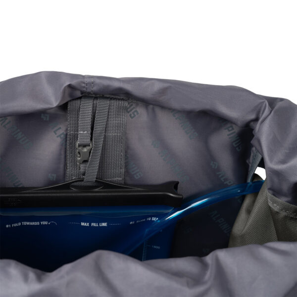 Veymont-45_NH11728_oliwkowy_detal3 Veymont-45_NH11728_oliwkowy_detal3