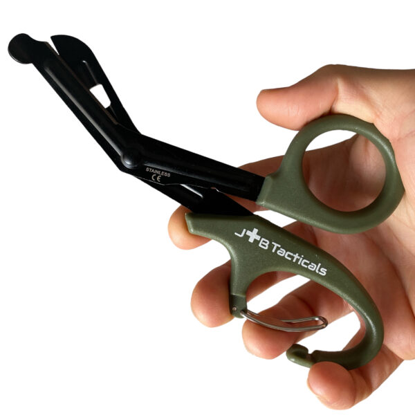 Taktyczne-nozyczki-medyczne-ratownicze-JB-Tacticals-19-cm-molle-shears-w-dloni Taktyczne-nozyczki-medyczne-ratownicze-JB-Tacticals-19-cm-molle-shears-w-dloni